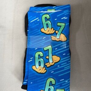 6-7 SOCKS !!